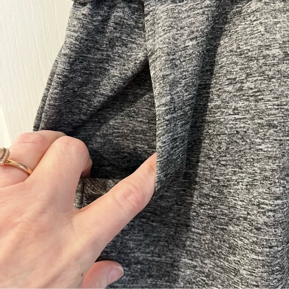 Hurley grey shorts with pockets elastic waist size XL - Picture 2 of 8